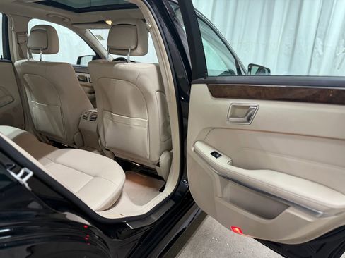 Used 2014 Mercedes-Benz E 350 E 350 Sedan 4D image 30