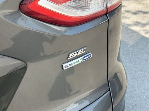 Used 2015 Ford Escape SE AWD/4WD image 42
