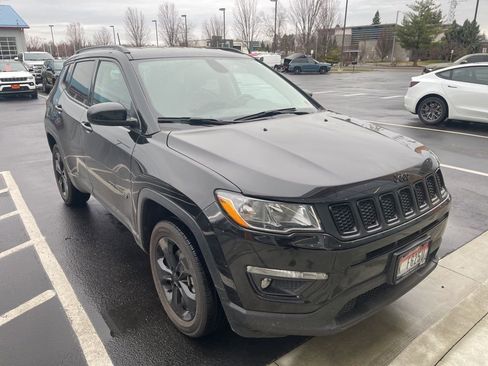 Certified 2021 Jeep Compass Latitude image 4