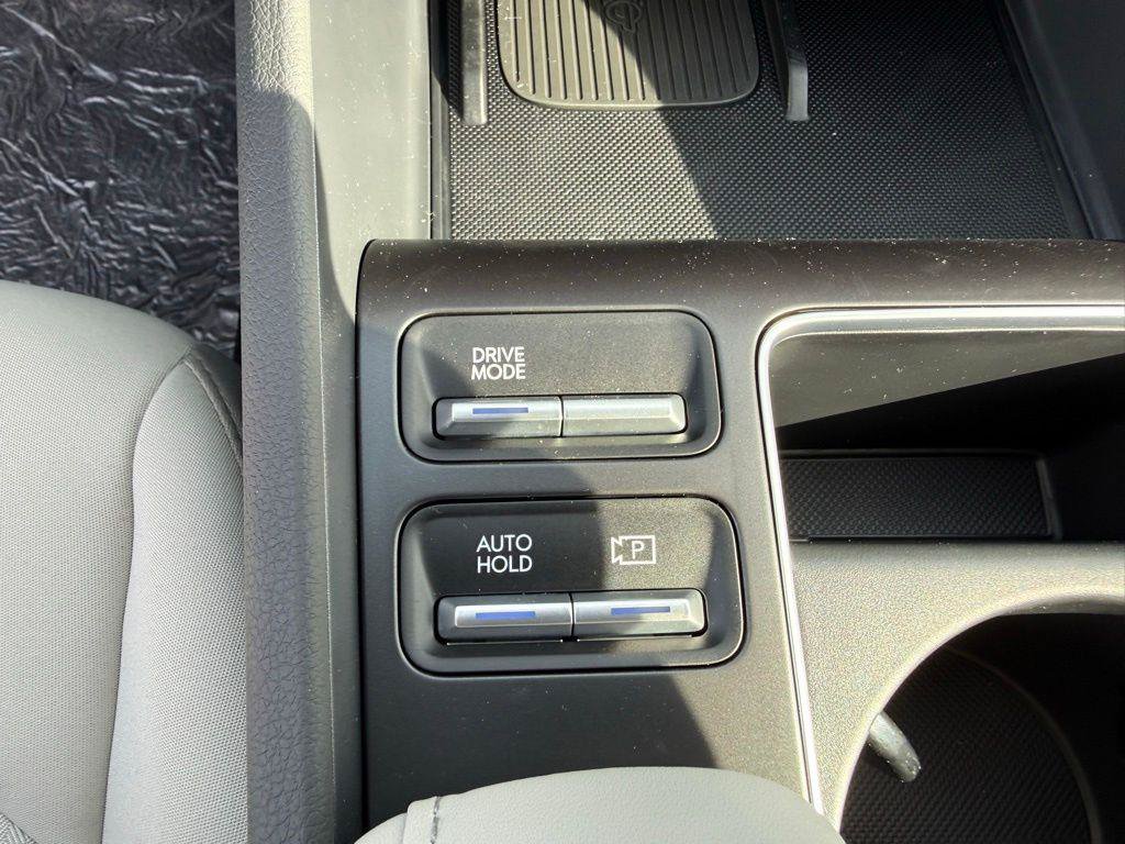 New 2026 Hyundai Sonata SEL FWD image 30