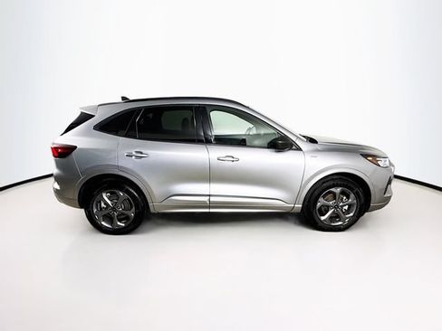 Used 2023 Ford Escape ST-Line AWD/4WD image 2
