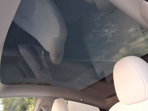 Used 2023 Tesla Model Y 2WD image 20