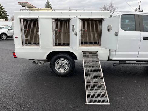 Used 2017 Ford F350 XL w/ Power Equipment Group AWD/4WD image 23
