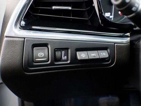 Certified 2023 Cadillac XT6 Premium Luxury w/ Technology Package image 25