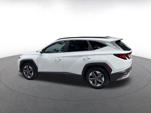 Used 2025 Hyundai Tucson SEL FWD image 10