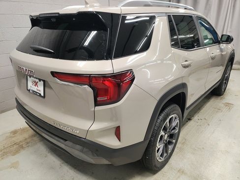 New 2026 GMC Terrain Elevation w/ Elevation Premium Package image 2