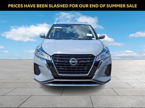 Used 2024 Nissan Kicks SV FWD image 3