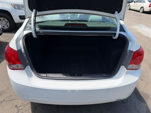Used 2015 Chevrolet Cruze LT FWD image 24
