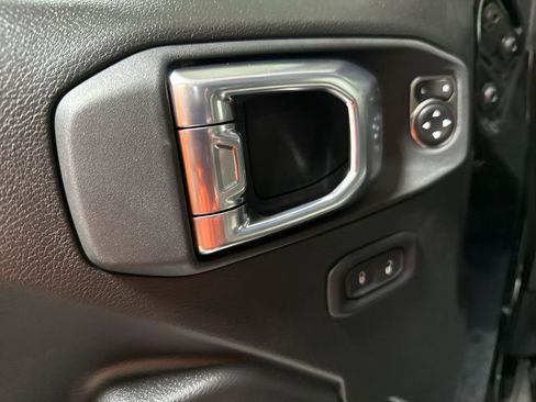 New 2026 Jeep Gladiator Sport AWD/4WD image 21