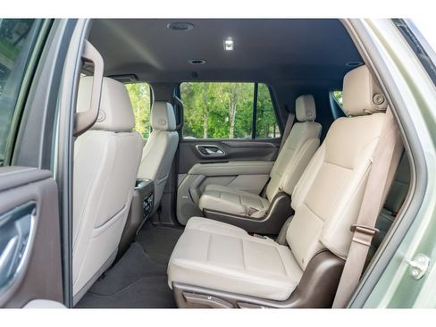 Used 2024 Chevrolet Tahoe LT RWD image 13