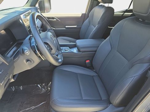 Used 2025 Lexus GX 550 w/ Cold Area Package AWD/4WD image 20