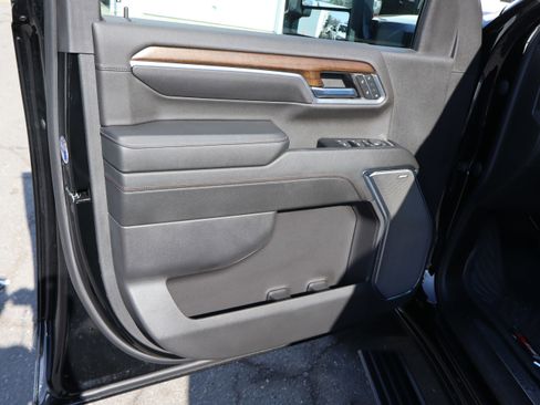 Used 2024 Chevrolet Silverado 2500 High Country w/ High Country Premium Package image 20