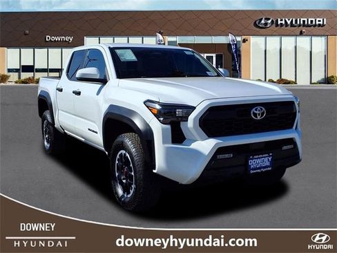 Used 2024 Toyota Tacoma TRD Off-Road image 3