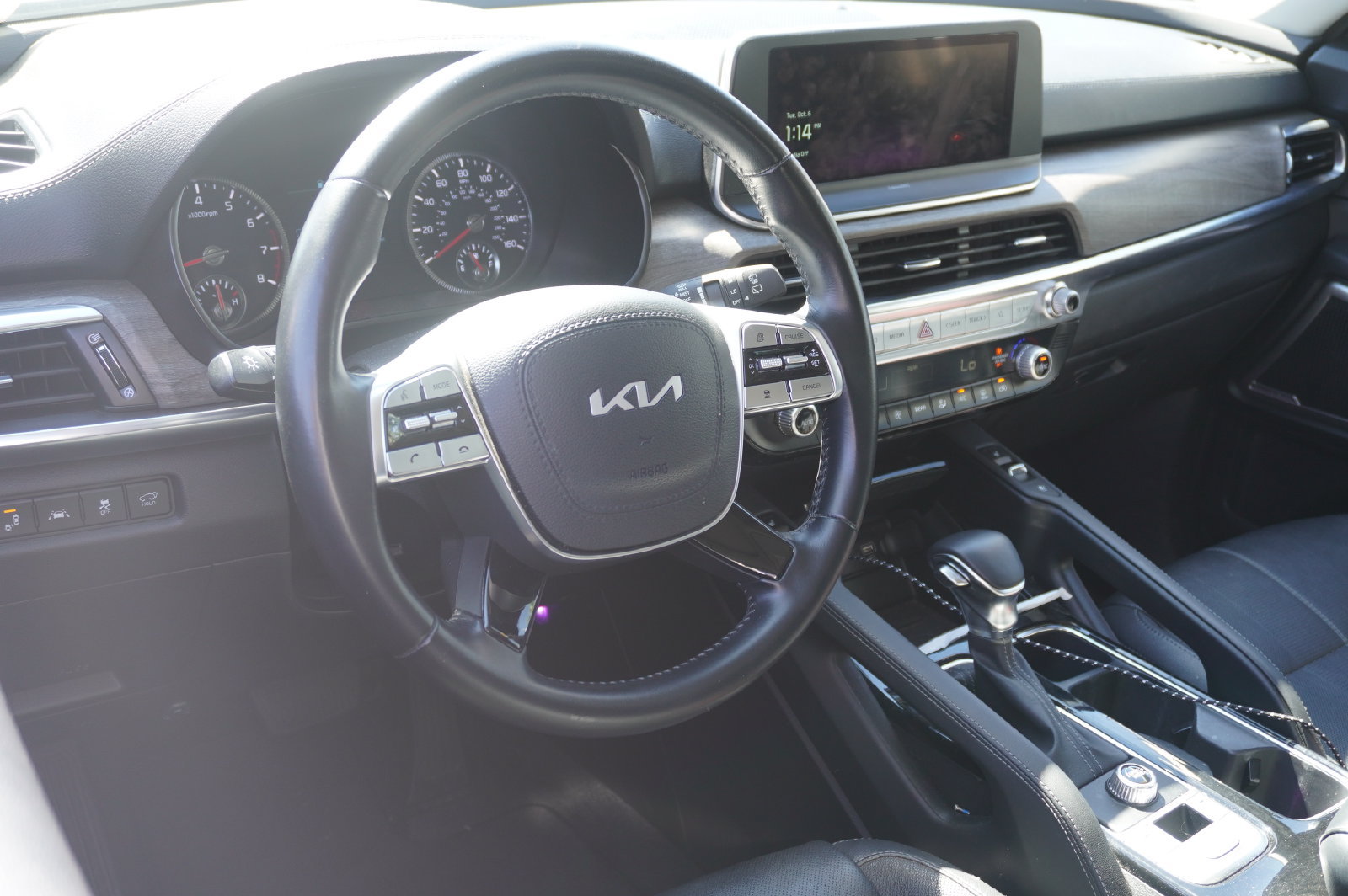Used 2022 Kia Telluride EX w/ EX Premium Package FWD image 7