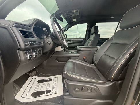 Used 2022 GMC Yukon XL SLT w/ SLT Luxury Package image 29