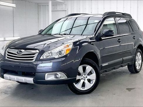 Used 2012 Subaru Outback 2.5i Limited w/ Moonroof Pkg AWD/4WD image 2