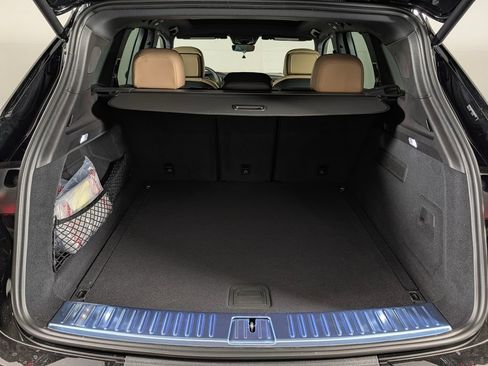 New 2026 Porsche Cayenne AWD/4WD image 17