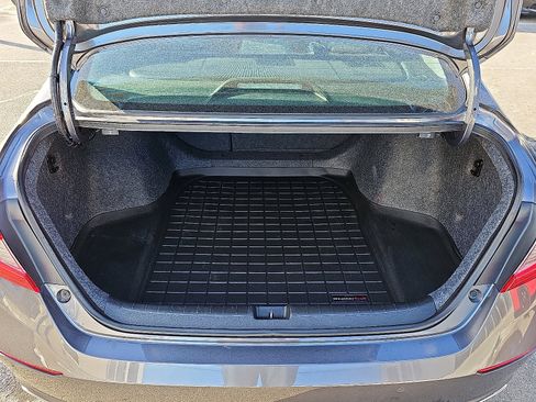 Used 2019 Honda Accord Touring image 29