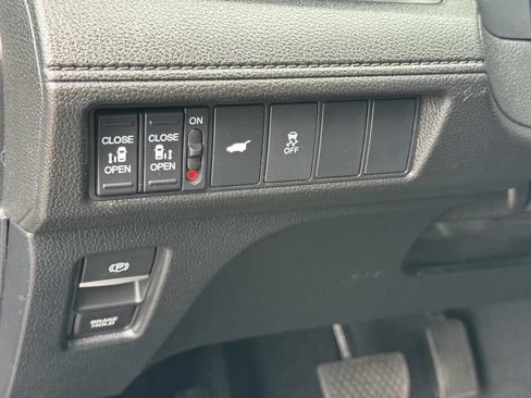 Used 2025 Honda Odyssey EX-L image 31