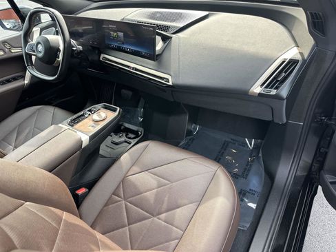 Used 2024 BMW iX M60 image 12