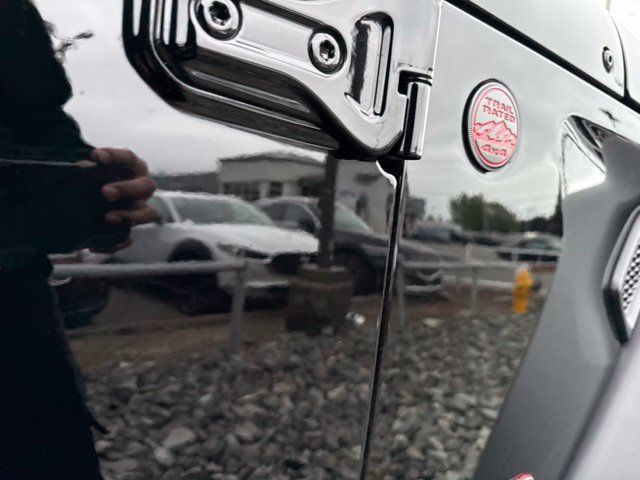 Used 2026 Jeep Gladiator Rubicon AWD/4WD image 11