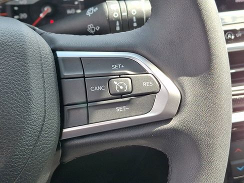 Certified 2022 Jeep Compass Latitude image 22