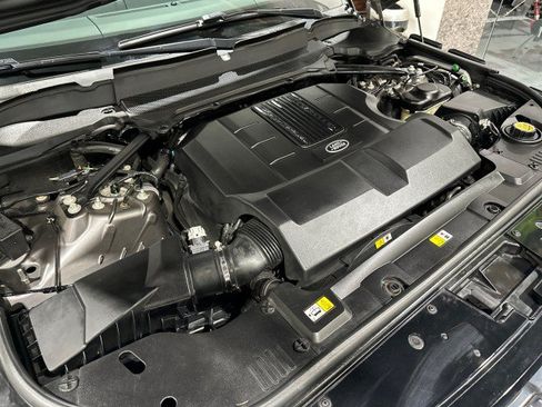 Used 2019 Land Rover Range Rover Long Wheelbase Autobiography AWD/4WD image 10