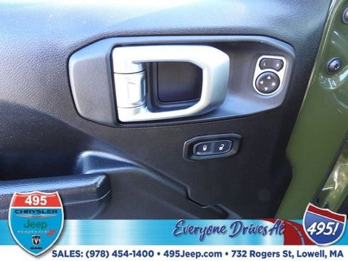 Used 2023 Jeep Wrangler Unlimited w/ Cold Weather Group AWD/4WD image 16