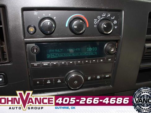 Used 2017 Chevrolet Express 2500 LT w/ LT Preferred Equipment Group image 27