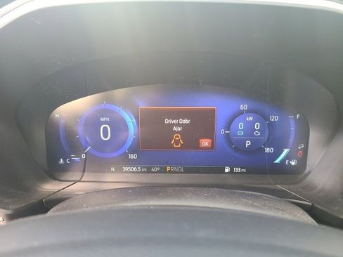 Used 2020 Ford Escape SE Sport image 24