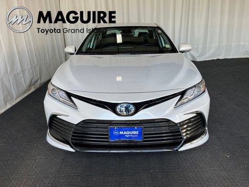 Used 2021 Toyota Camry XLE FWD image 33
