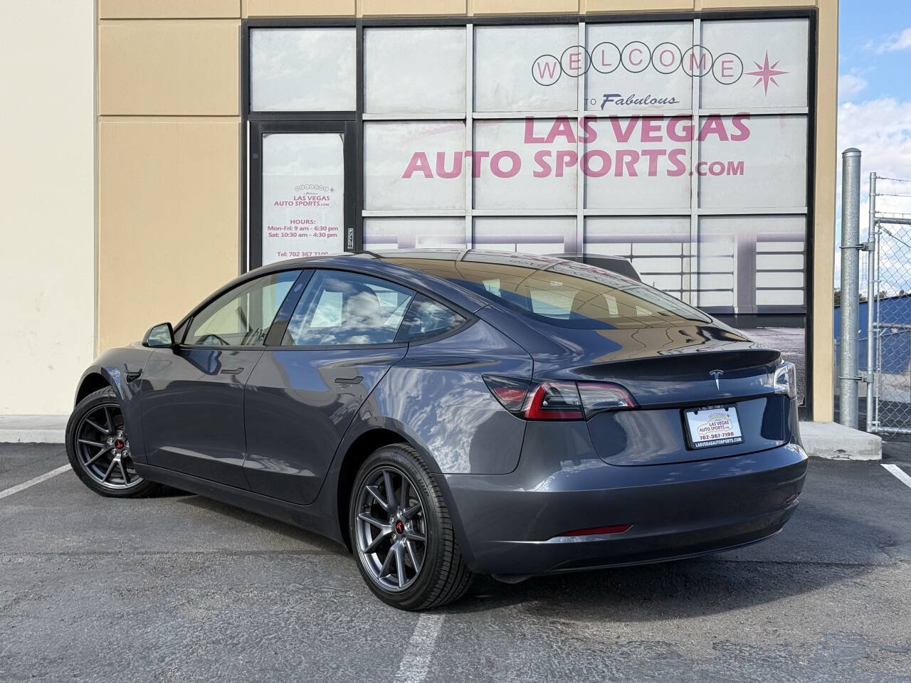 Used 2023 Tesla Model 3 Standard Range RWD image 9
