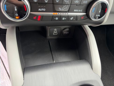 Used 2026 Ford Escape Active w/ Cold Weather Package AWD/4WD image 22