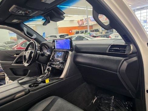 Used 2023 Lexus LX 600 4WD w/ Appearance Package image 14