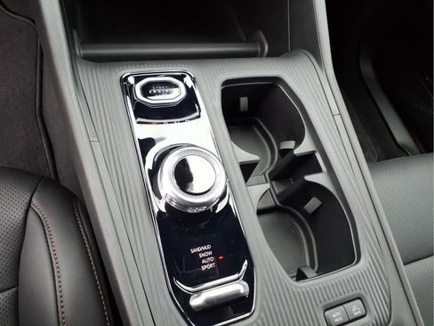 New 2026 Jeep Cherokee Limited image 17