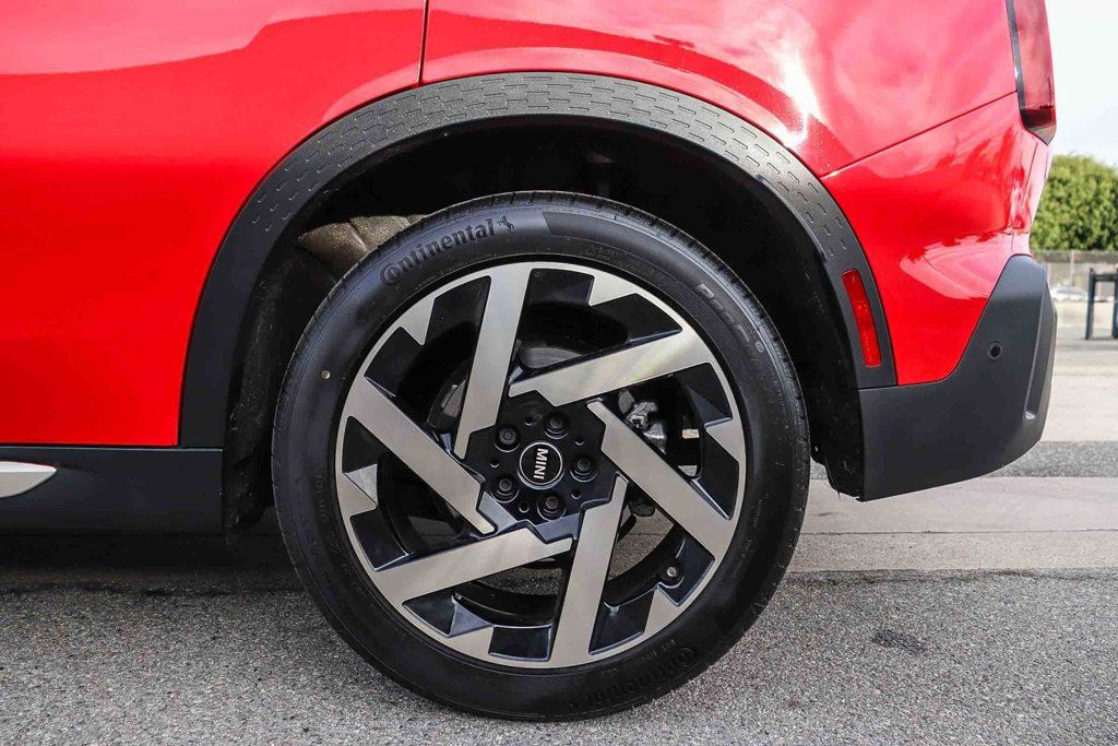 Used 2025 MINI Cooper Countryman S w/ Comfort Package Max AWD/4WD image 13