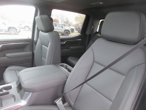New 2026 GMC Sierra 1500 SLT w/ SLT Premium Plus Package image 14