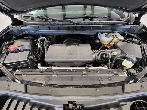 Used 2022 Chevrolet Tahoe Z71 w/ Luxury Package image 9