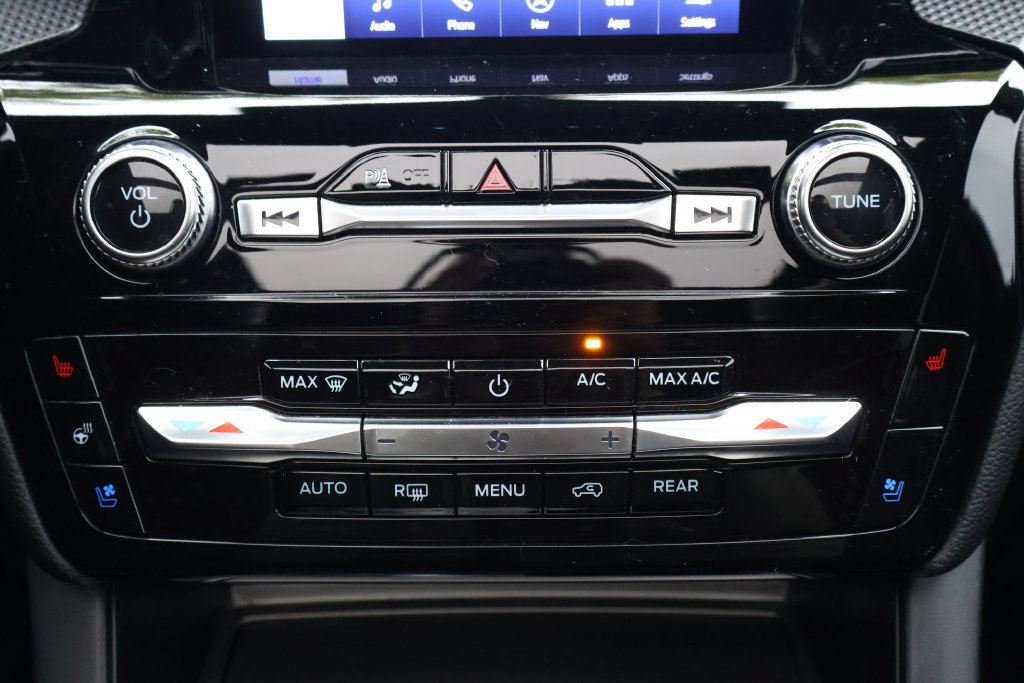 Used 2023 Ford Explorer ST w/ Equipment Group 401A AWD/4WD image 20