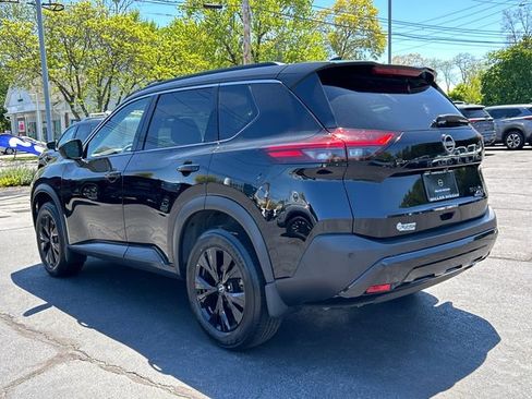 Certified 2023 Nissan Rogue SV w/ SV Premium B Package AWD/4WD image 4