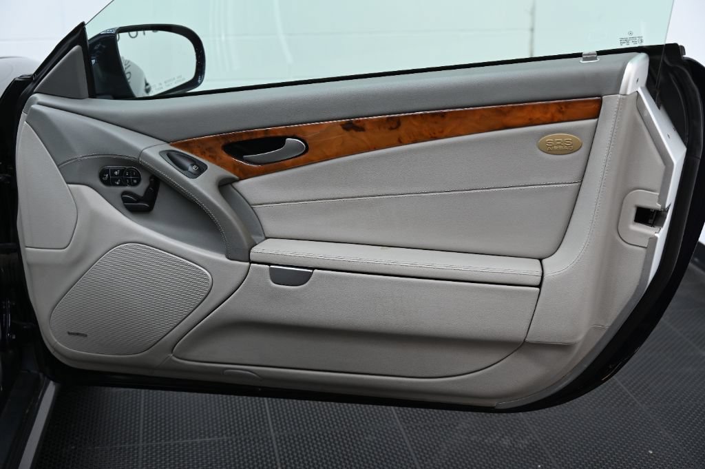 Used 2009 Mercedes-Benz SL 550 w/ Premium I Pkg image 18