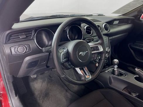 Used 2017 Ford Mustang Coupe RWD image 10