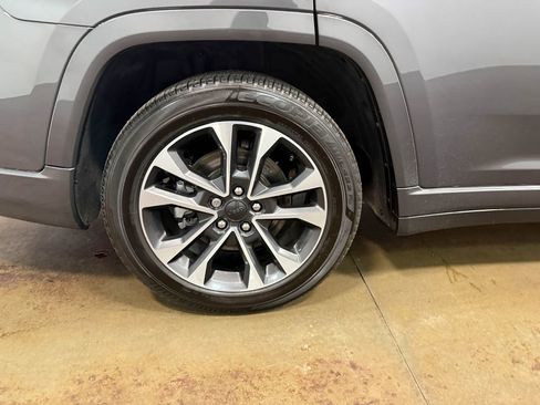 Used 2024 Jeep Grand Cherokee L Overland w/ Trailer Tow Package image 93