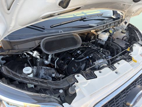 Used 2023 Ford Transit 350 XLT image 59