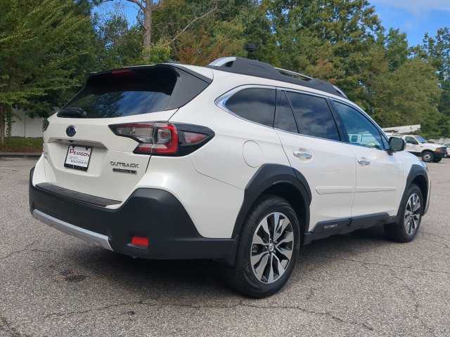Used 2025 Subaru Outback Touring XT w/ Tech Package 3 AWD/4WD image 4