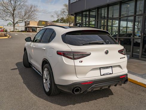 Used 2021 Alfa Romeo Stelvio Ti Sport image 3