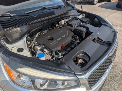 Used 2018 Kia Sorento L FWD image 23