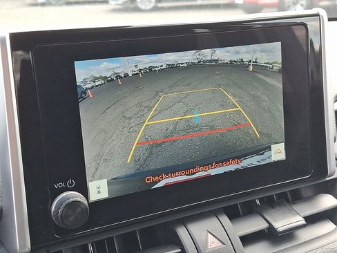 Certified 2024 Toyota RAV4 XLE AWD/4WD image 18