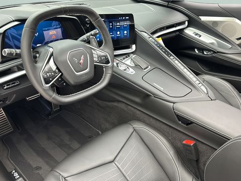 Used 2024 Chevrolet Corvette Stingray Preferred Cpe w/ Z51 Performance Package RWD image 14