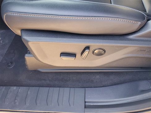 New 2025 Ford F150 Lariat w/ Equipment Group 501A Mid image 9